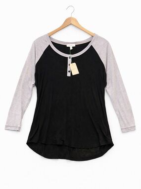 Umgee NWT 2X Black Gray Raglan Top High Low Hem Flowy Plus Size